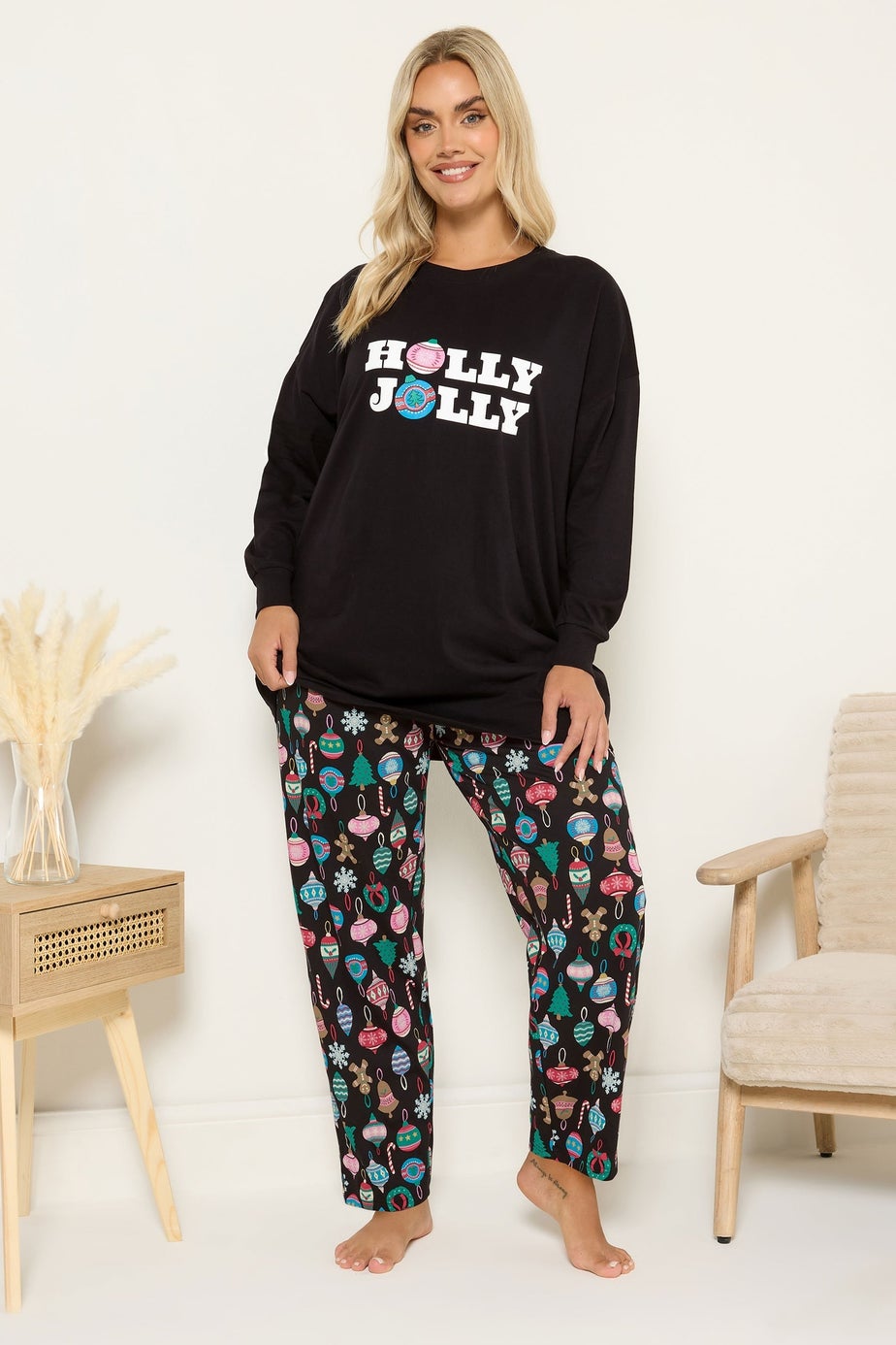 Yours Curve Black 'Holly Jolly' Wide Leg Pyjama Set