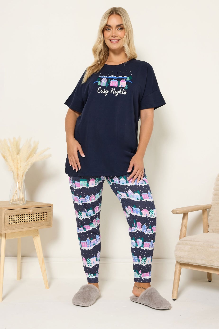 Yours Curve Navy Blue 'Cozy Nights' Cuffed Pyjama Set