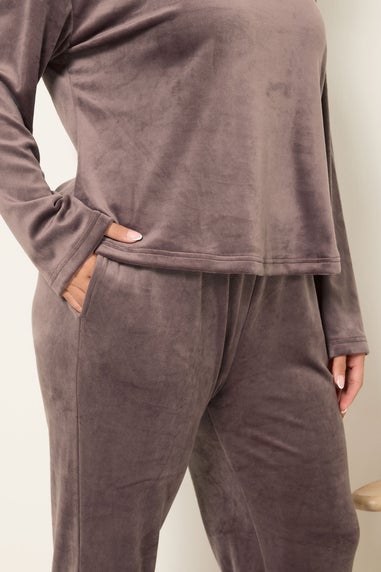 Yours Curve Brown Super Luxe Pyjama Set