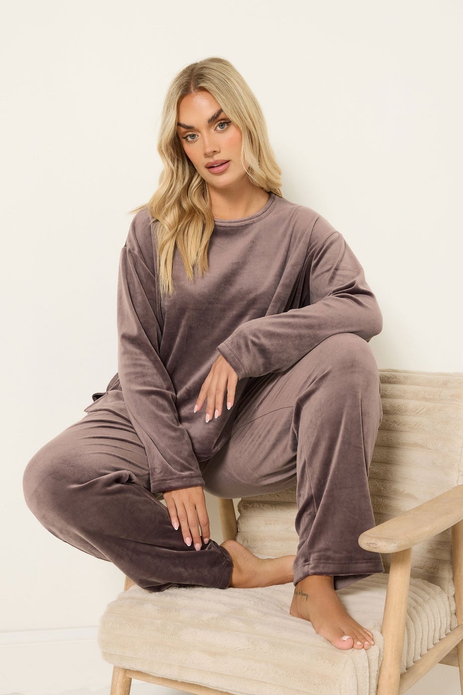 Yours Curve Brown Super Luxe Pyjama Set