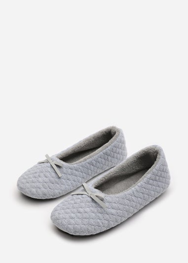 Where's That From Sorelle Light Grey Quilted Ballet Slipper With Bow