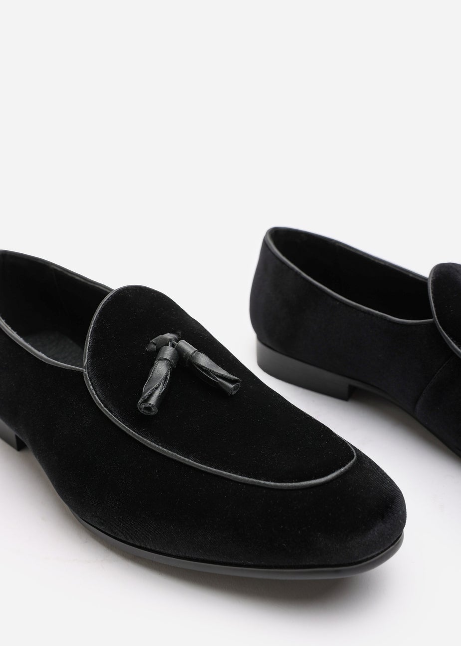 Where's That From Finley Black Velvet Tassel Loafer Dress Shoes