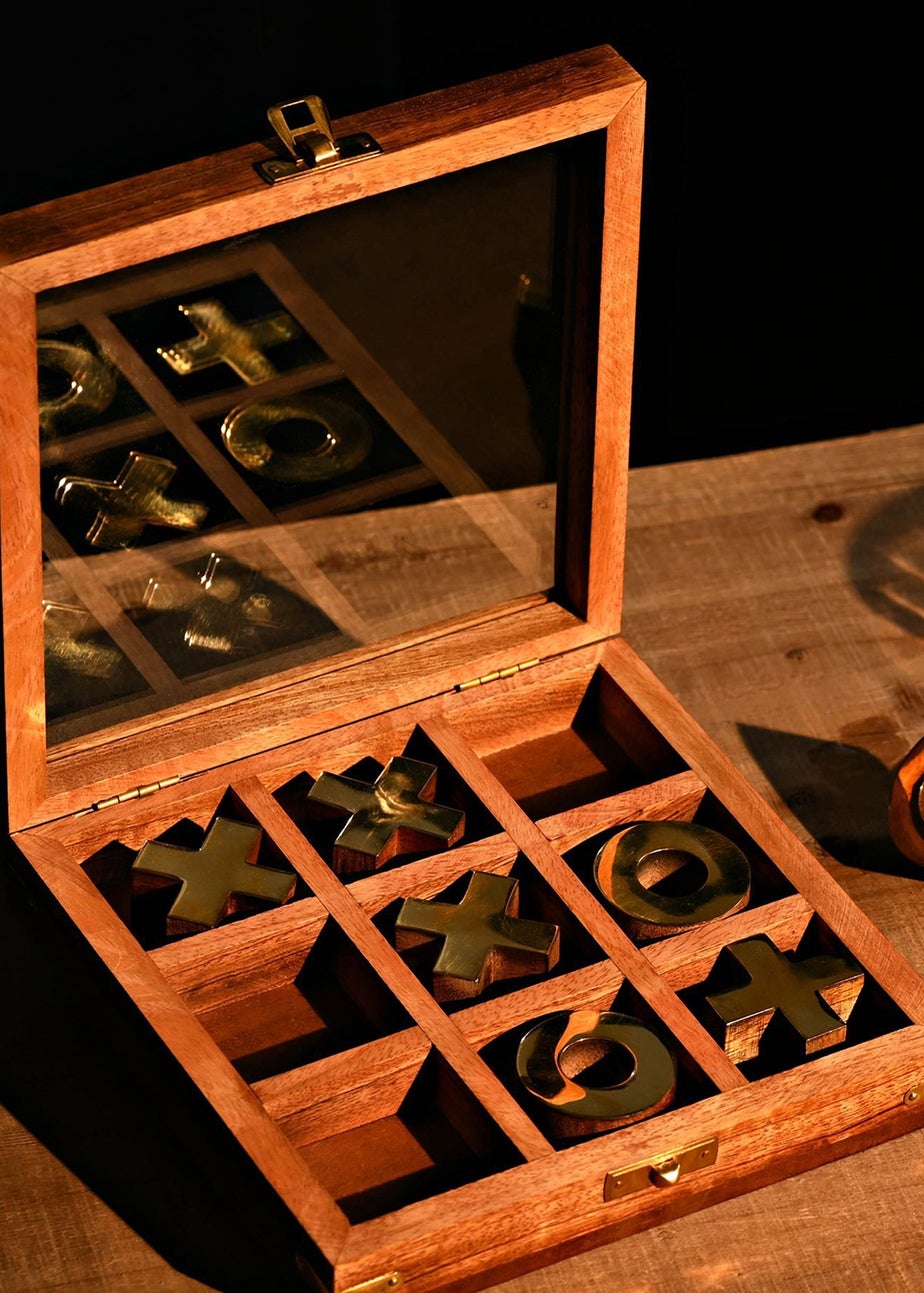 Harvey Makin Brown Tic Tac Toe