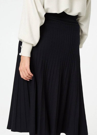 Izabel London Black High Waist Pleated Knit Midi Skirt