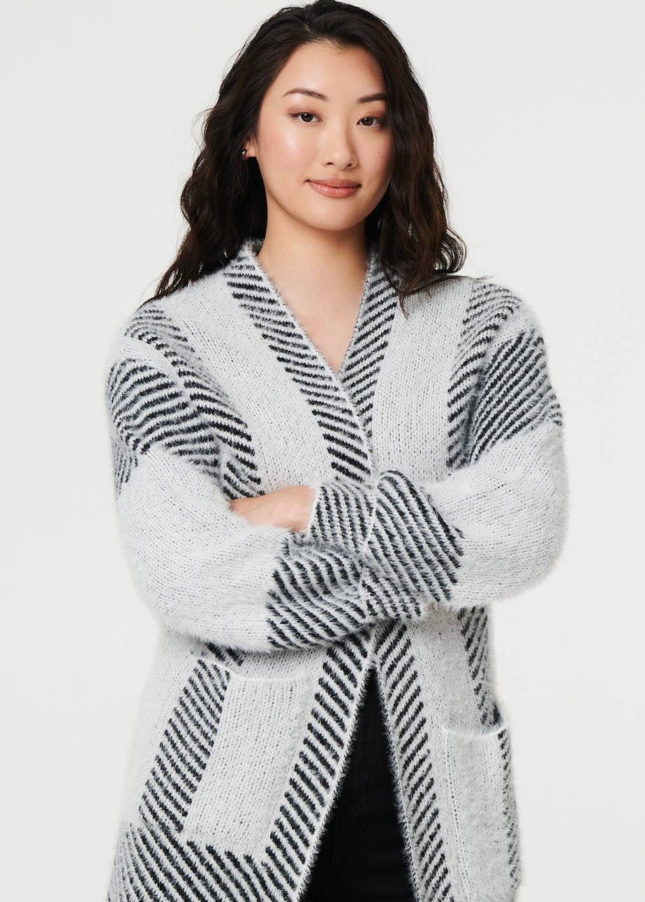 Izabel London White Striped Longline Relaxed Cardigan