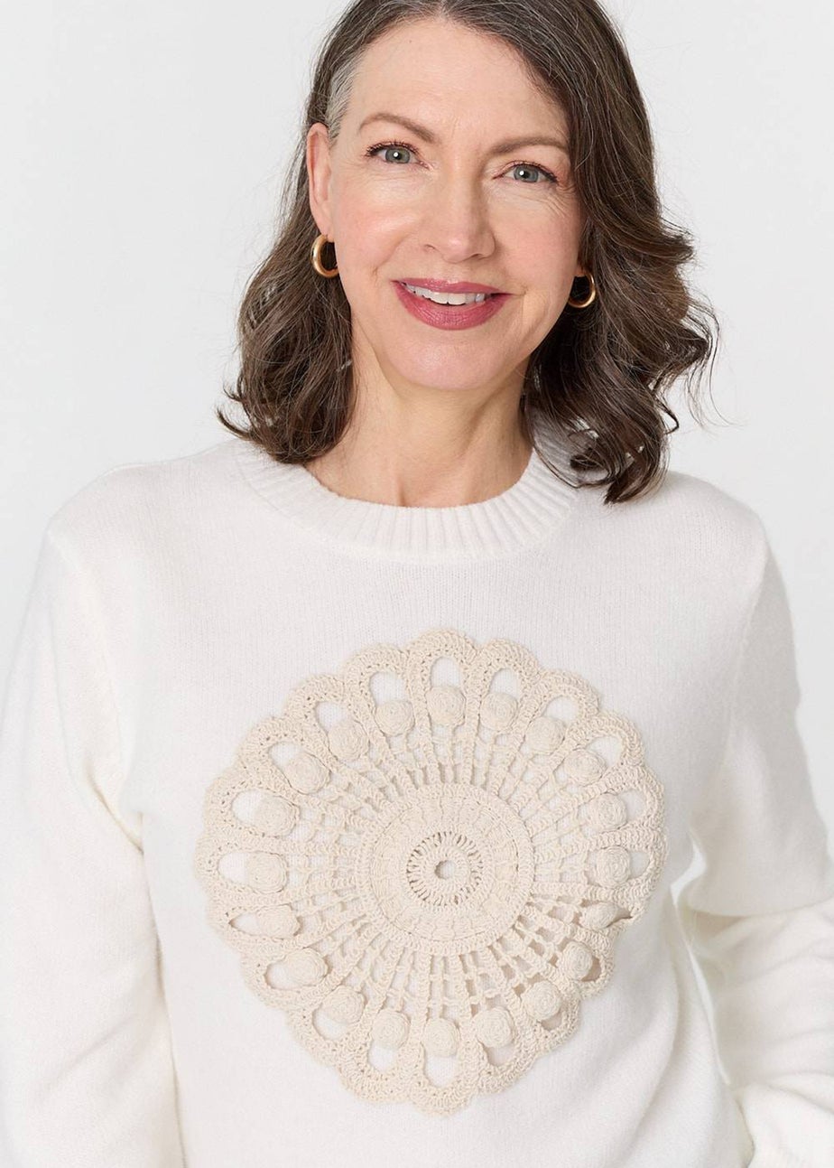 Izabel London White Embroidered Detail Long Sleeve Jumper