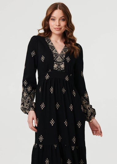 Izabel London Black Border Print Long Sleeve Maxi Dress