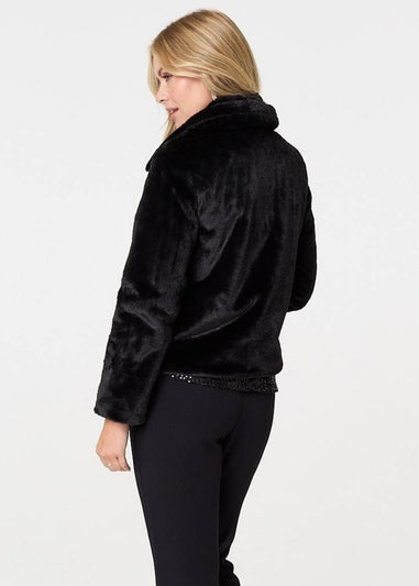 Izabel London Black Faux Fur Zip Detail Cropped Jacket
