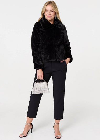 Izabel London Black Faux Fur Zip Detail Cropped Jacket