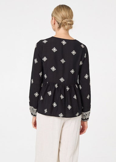 Izabel London Black Border Print Long Sleeve Tassel Blouse