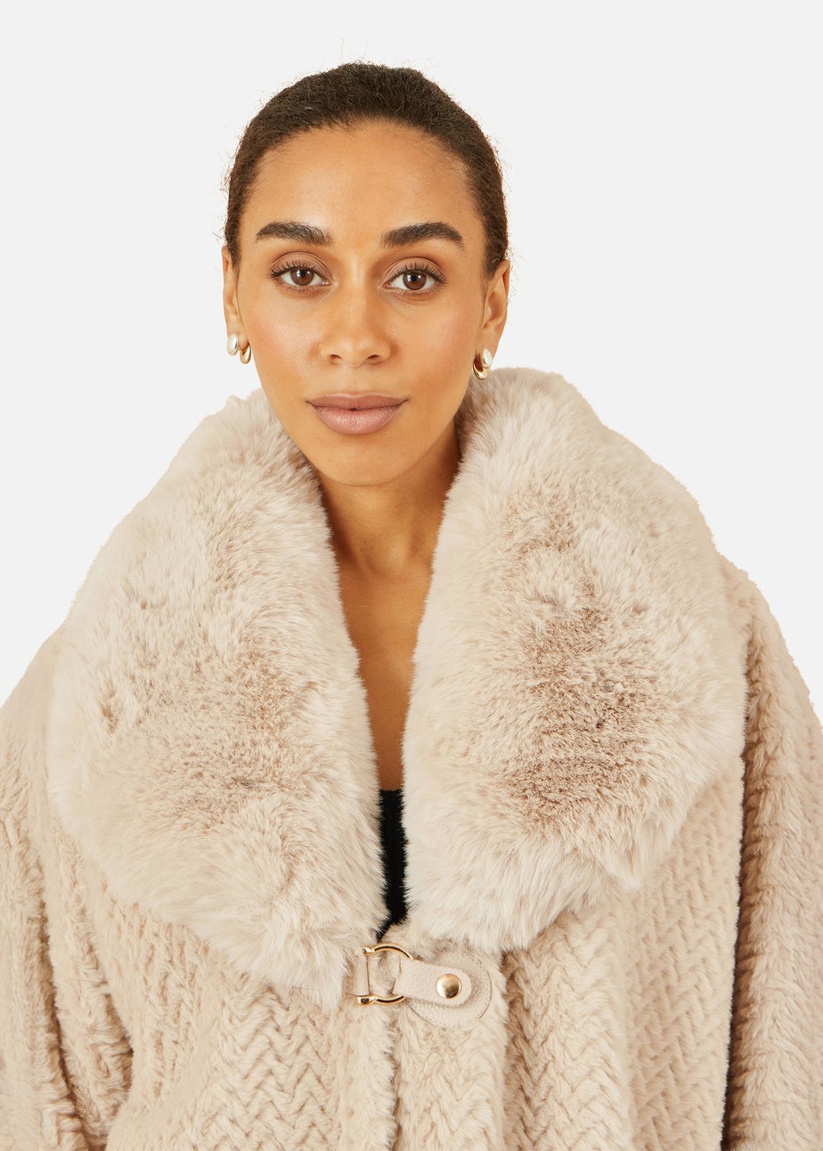 Yumi Beige Textured Fur Lined Cape