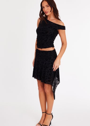 Quiz Black Velvet Floral Crop Top
