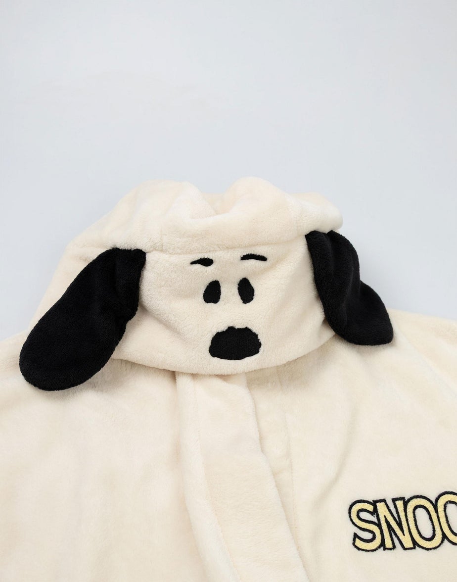 Peanuts Snoopy Adults White Hooded Bathrobe