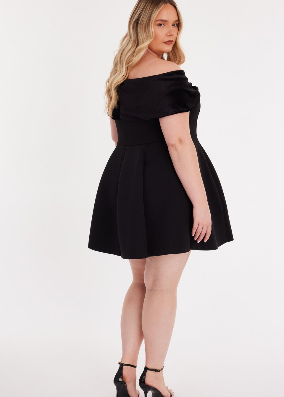 Quiz Black Curve Velvet Bardot Mini Dress