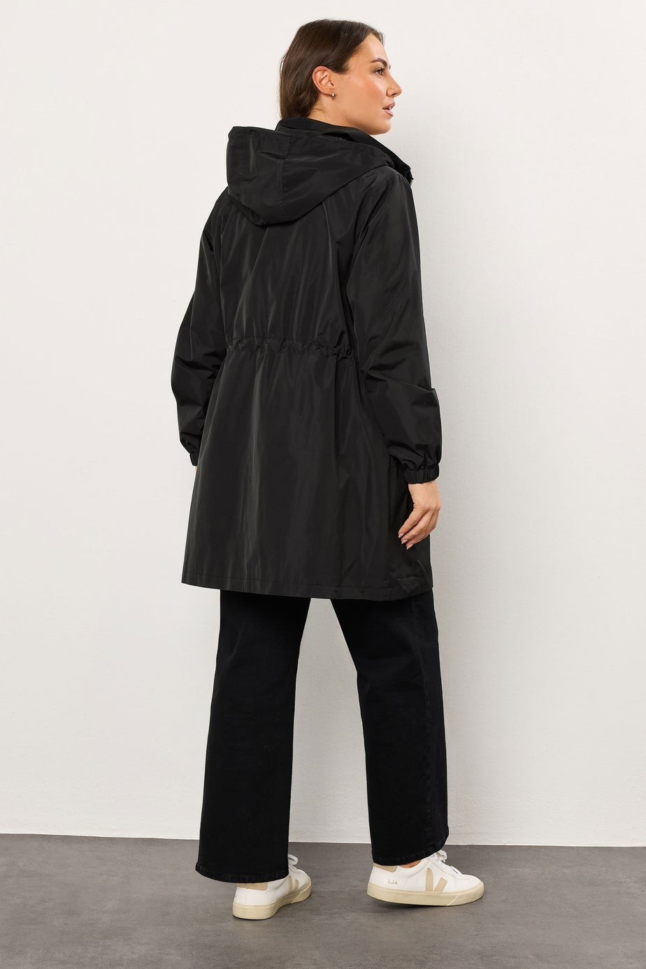 Evans Curve Black Lightweight Rain Jacket