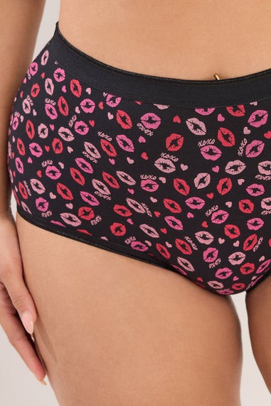 Yours 5 Pack Curve Red Kiss Print Full Briefs