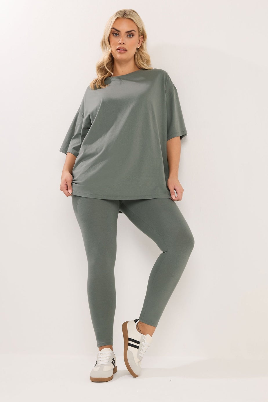 Yours Curve Sage Green T-Shirt & Legging Set