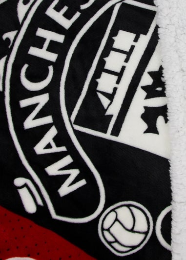 Manchester United Red Stacked Sherpa Fleece