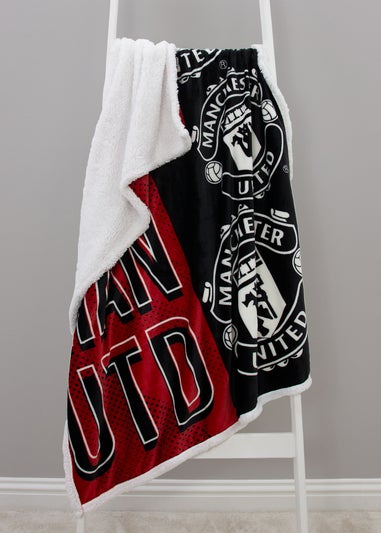 Manchester United Red Stacked Sherpa Fleece