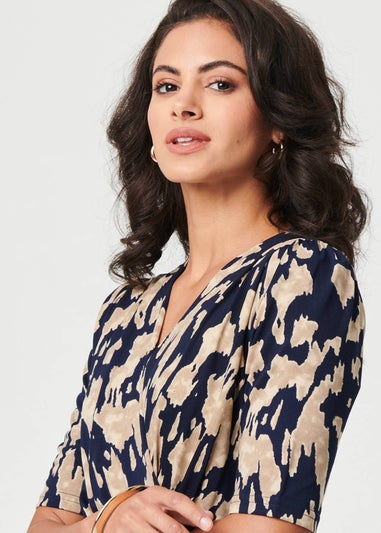 Izabel London Navy Printed Ruched 1/2 Sleeve Midi Dress