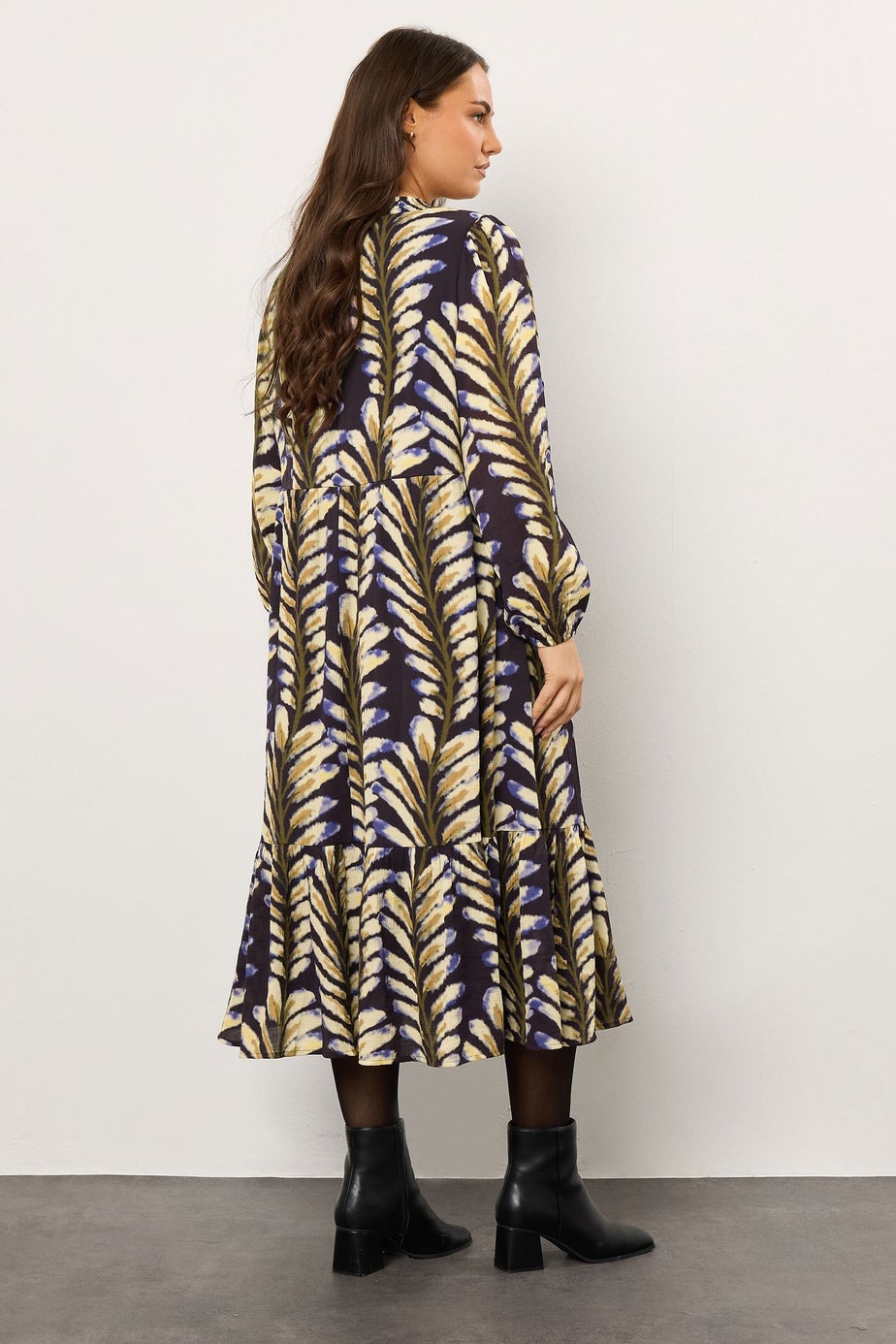 Evans Curve Midnight Blue Leaf Print Tiered Maxi Dress