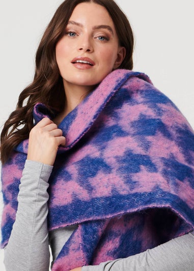 Izabel London Blue Houndstooth Print Oversize Fringed Scarf