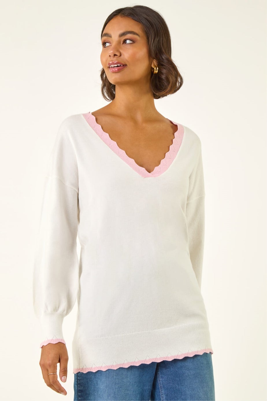 Roman Ivory V-Neck Scalloped Boyfriend Jumper