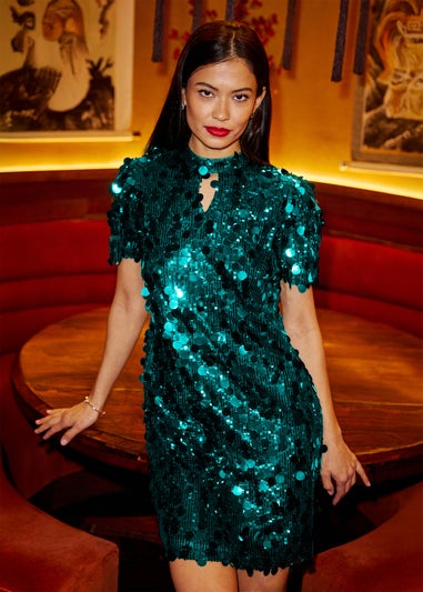 Yumi Green Big Sequin Tunic With Keyhole Neckline