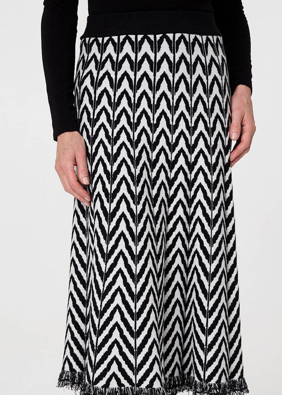 Izabel London Black Chevron Print Fringed Knit Midi Skirt