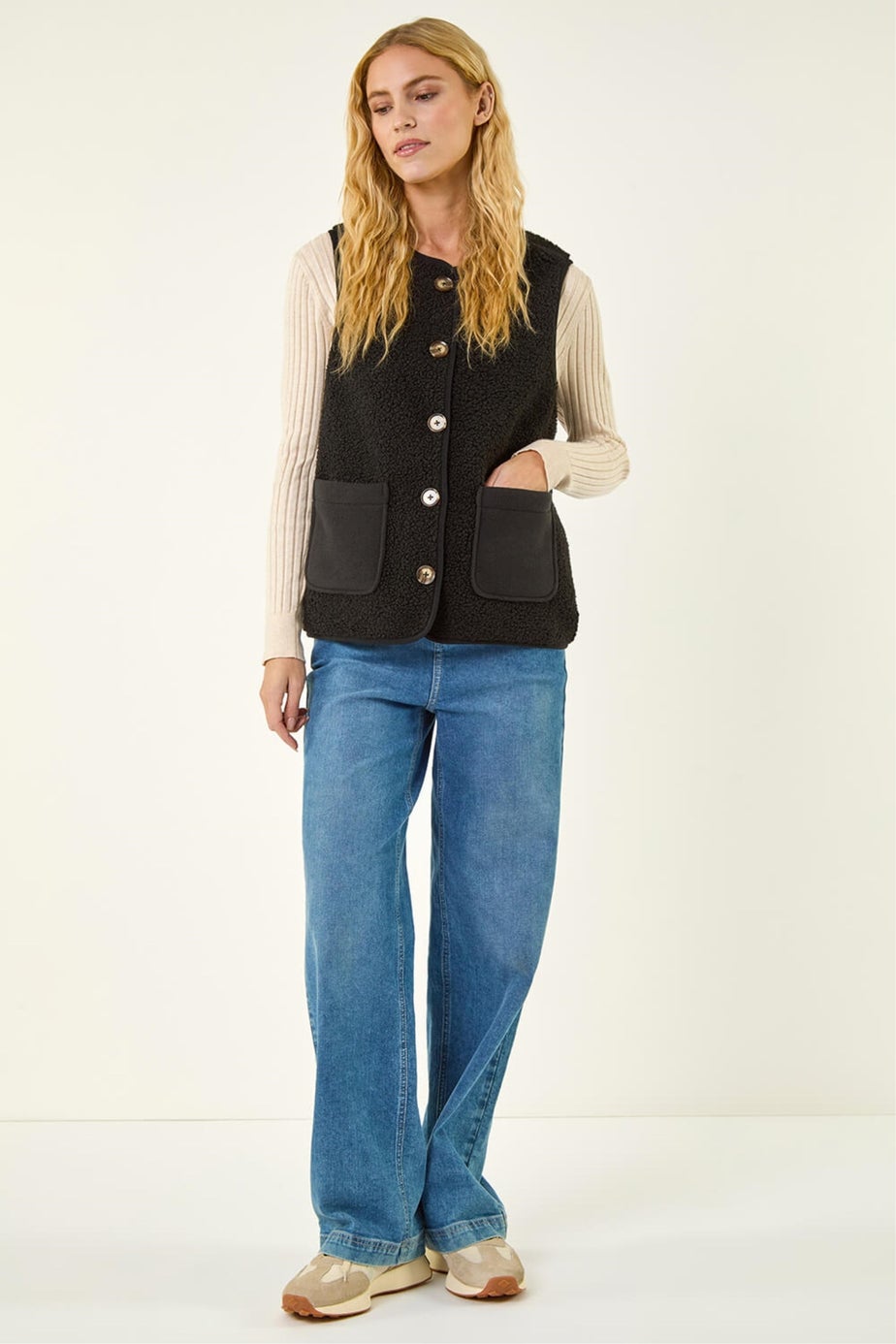 Roman Black Fleece Pocket Gilet