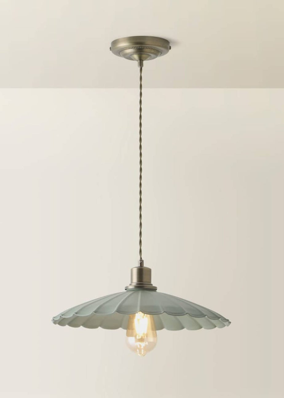 ValueLights Adjustable Ceiling Light Fitting with Green Scallop Shade