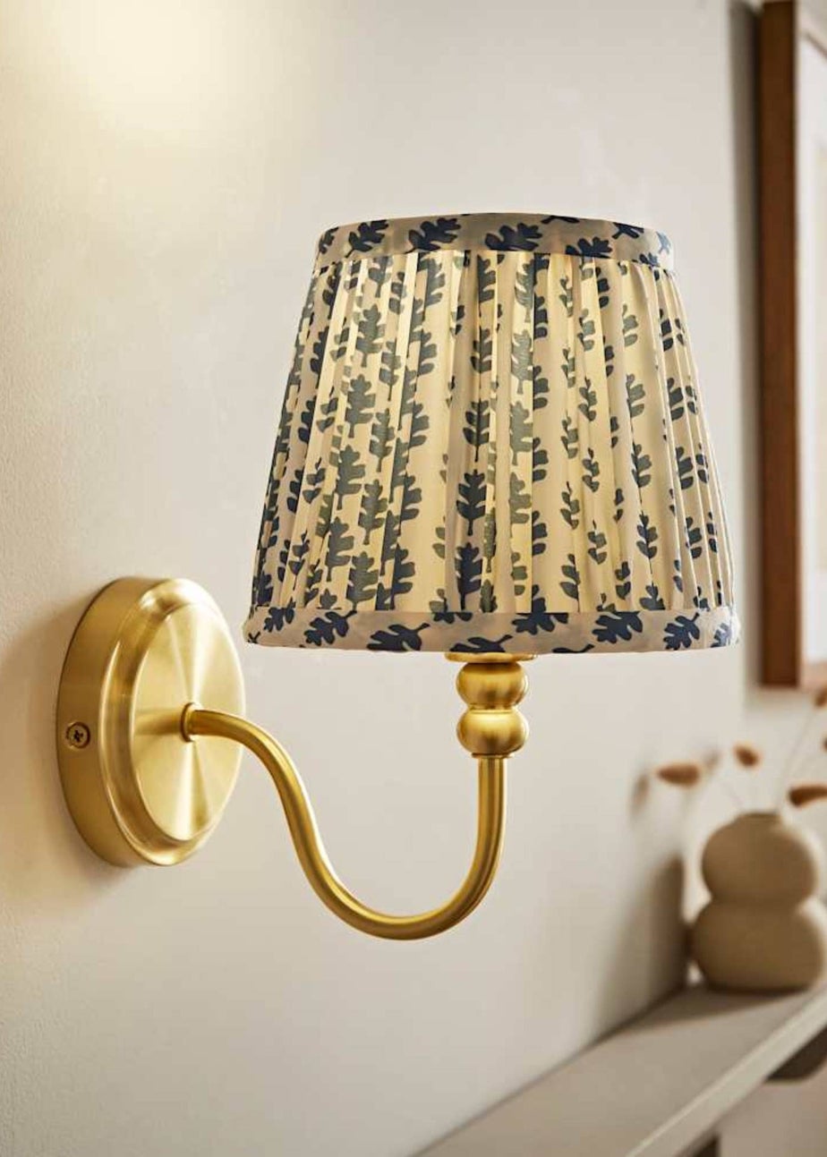 ValueLights Binky Rechargeable Gold Wall Light Floral Pleated Lampshade