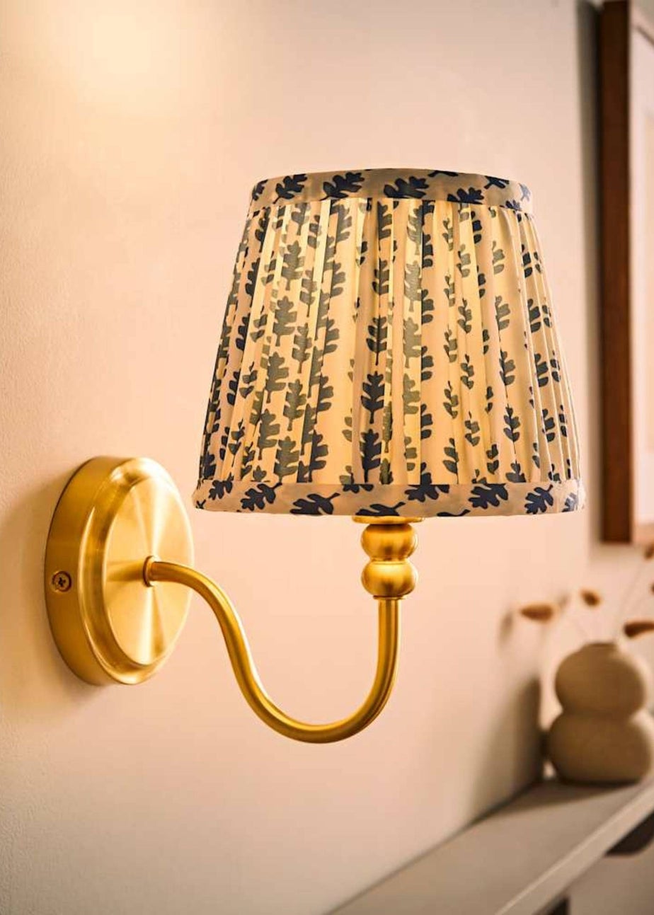 ValueLights Binky Rechargeable Gold Wall Light Floral Pleated Lampshade