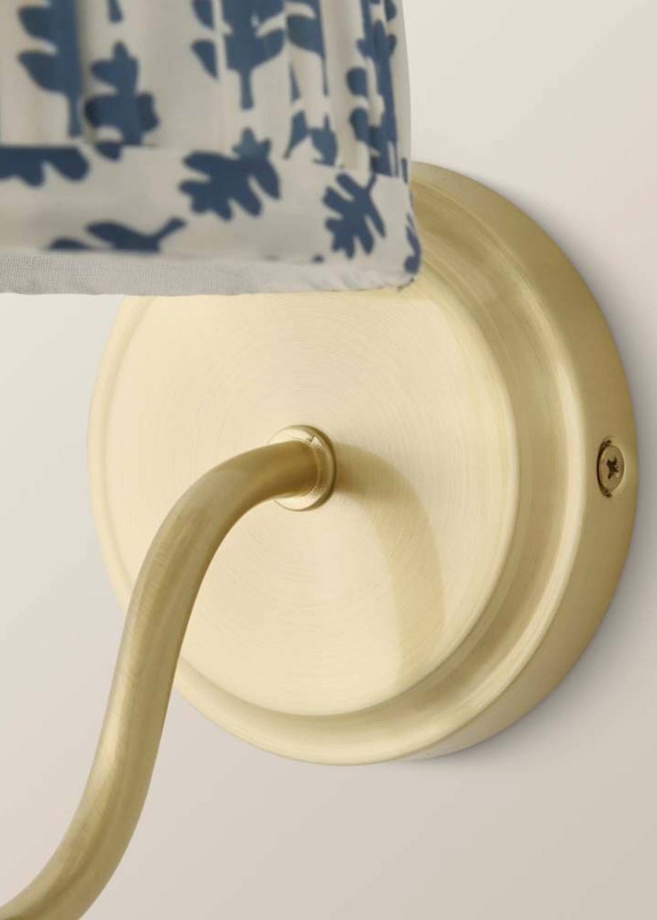 ValueLights Binky Rechargeable Gold Wall Light Floral Pleated Lampshade