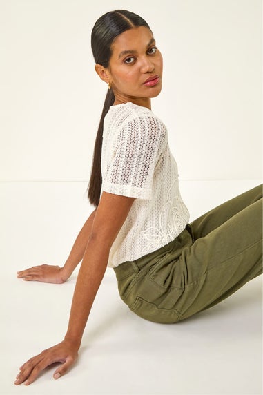 Roman Cream Textured Floral Line Stretch Top