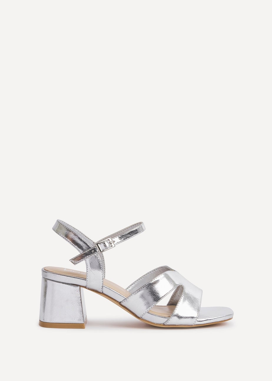 Linzi Empire Wide Fit Silver Faux Leather Link Detail Block Heels