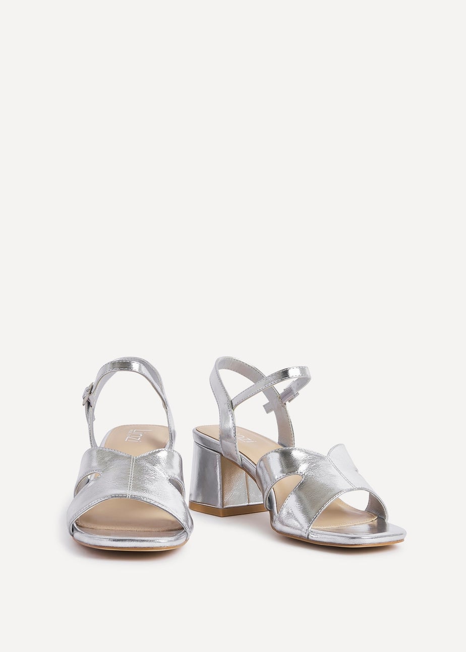 Linzi Empire Wide Fit Silver Faux Leather Link Detail Block Heels