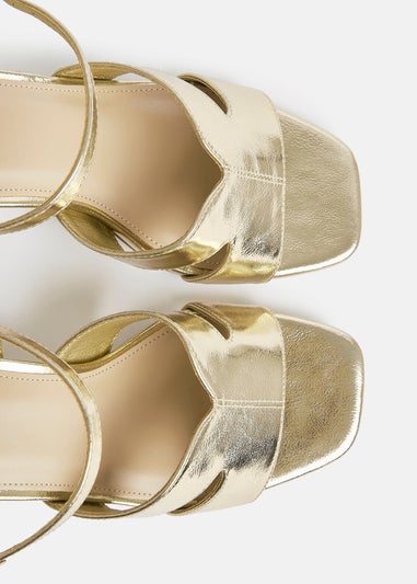 Linzi Empire Wide Fit Gold Faux Leather Link Detail Block Heels