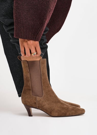 Linzi Ritual Sand Faux Suede Kitten Heel Chelsea Boot