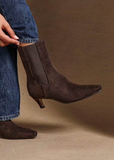 Linzi Ritual Brown Faux Suede Kitten Heel Chelsea Boot