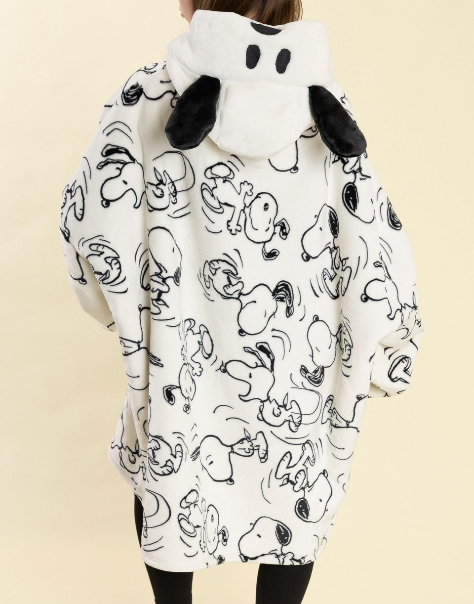Vanilla Underground Snoopy White Blanket Hoodie