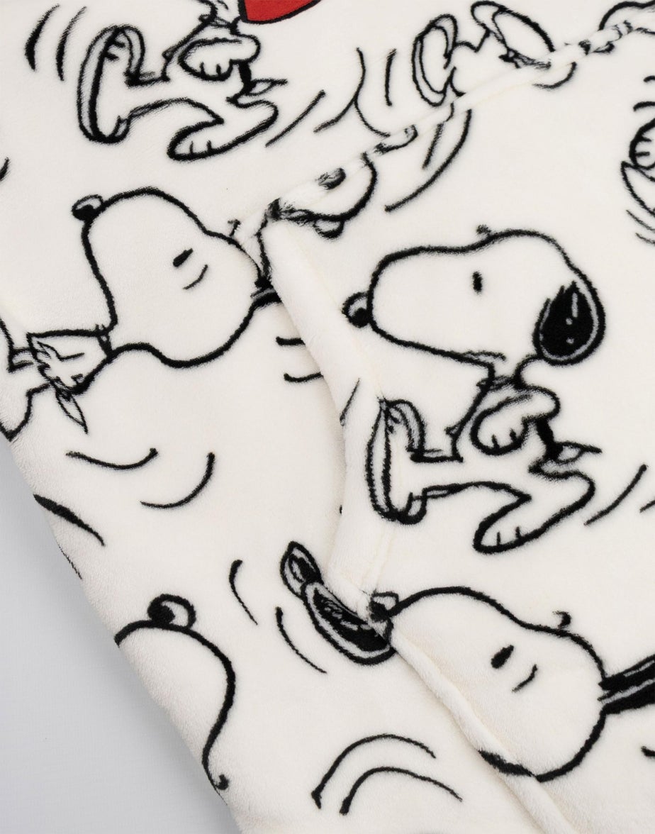 Vanilla Underground Snoopy White Blanket Hoodie