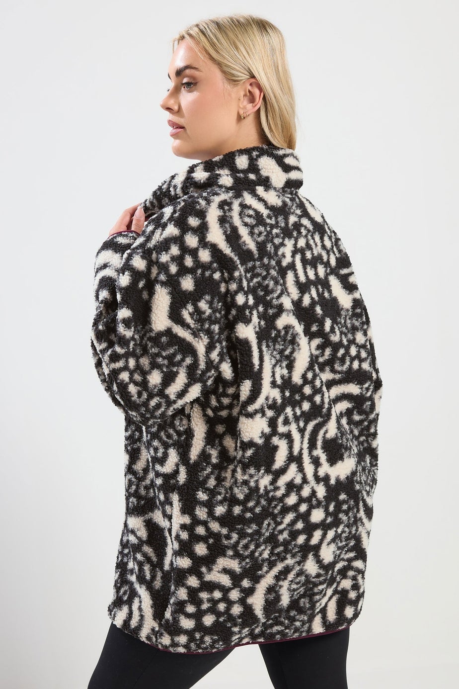 Yours Curve Black Animal Print Borg Fleece
