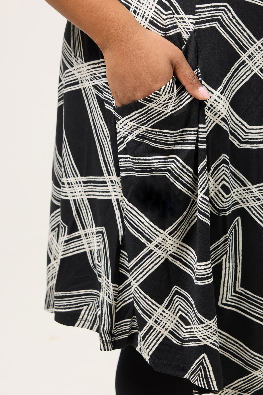Yours Curve Black Abstract Pocket Dress