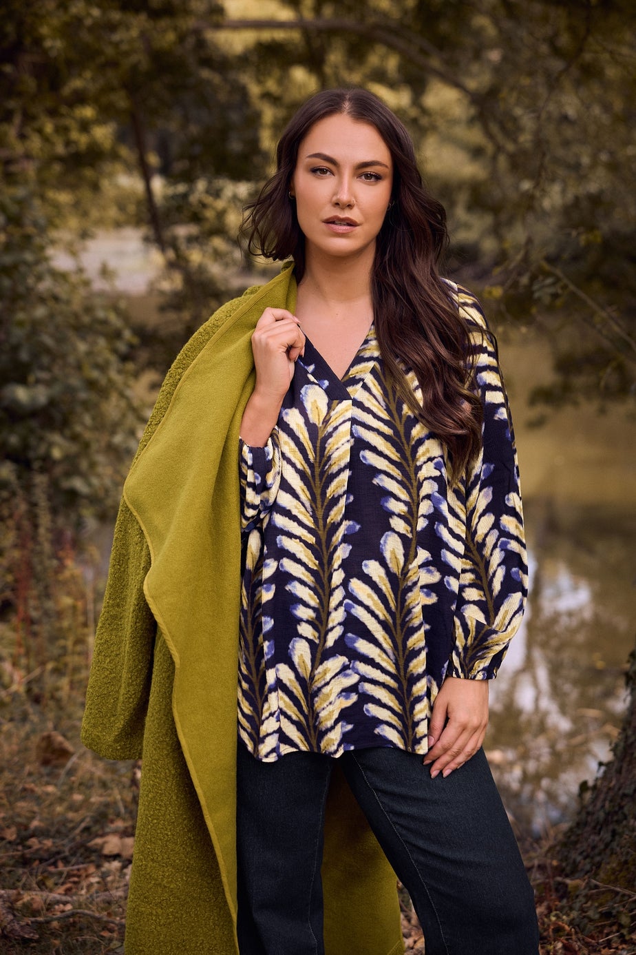 Evans Curve Midnight Blue Leaf Print Pleat Front Blouse