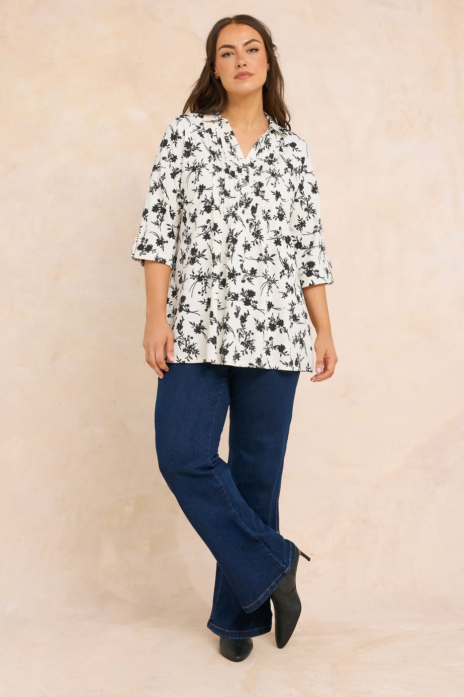 Evans Curve White Floral Premium Pintuck Henley Top