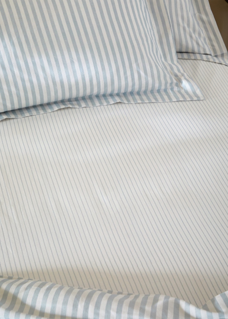 Yard Hebden 100% Cotton Narrow Stripe Mineral Blue Fitted Sheet