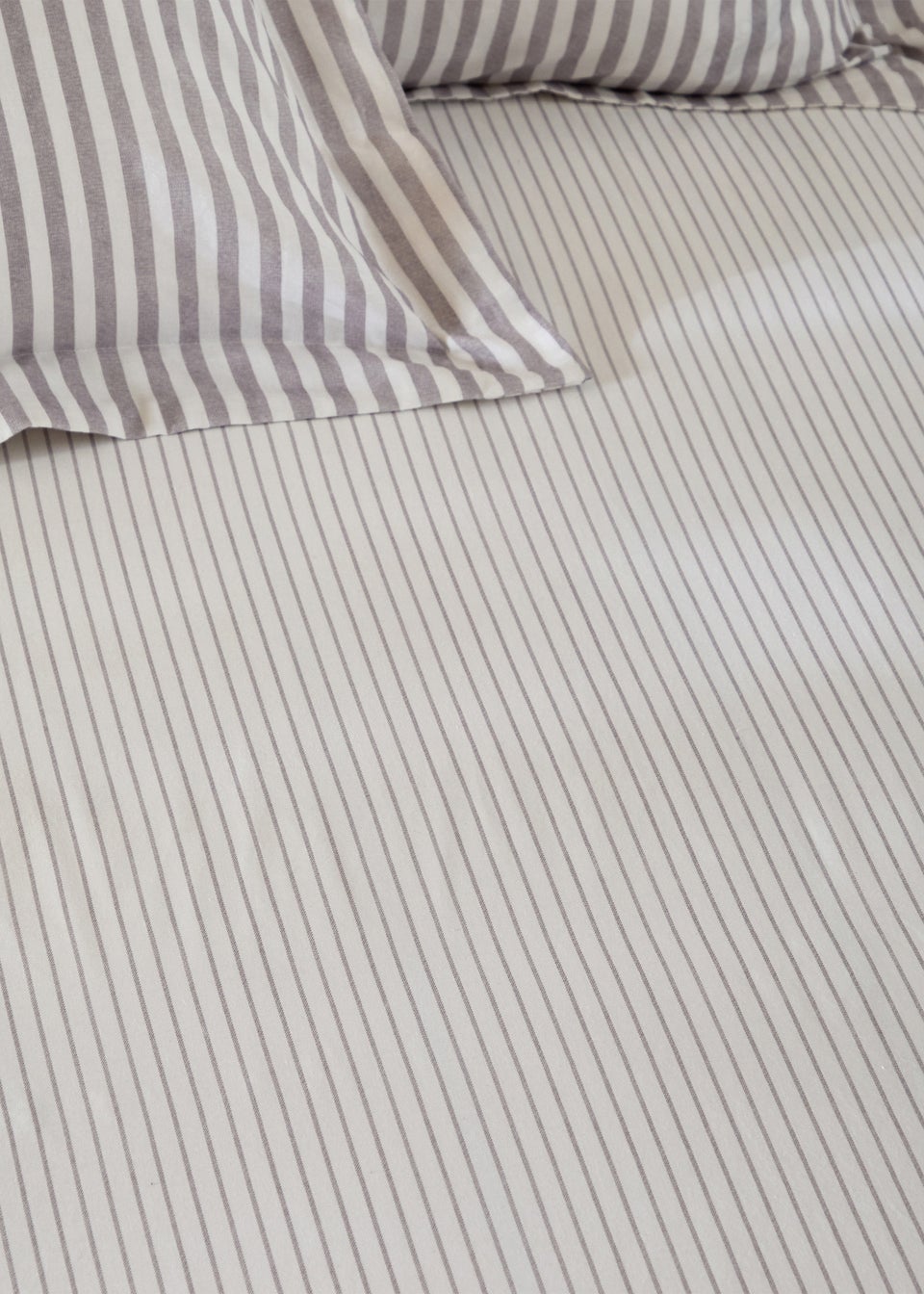 Yard Hebden 100% Cotton Narrow Stripe Mauve Fitted Sheet