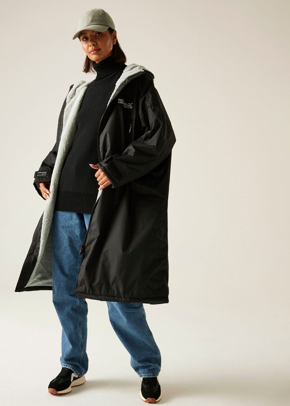 Regatta Black Adult Waterproof Robe with Hydrafort Technology