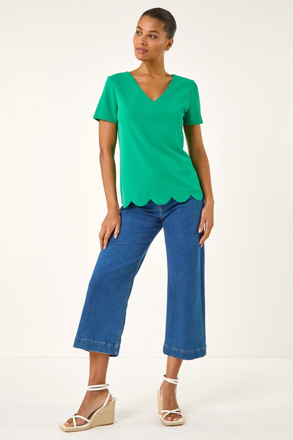 Roman Green Scalloped Hem V-Neck T-Shirt